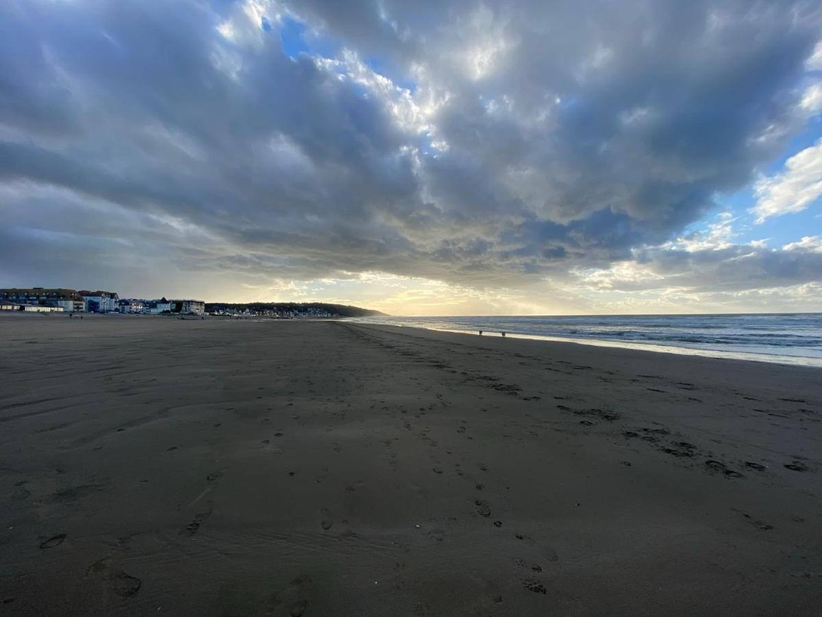 Appartement Avec Jardin A 30M De La Plage Villers-sur-Mer Eksteriør billede